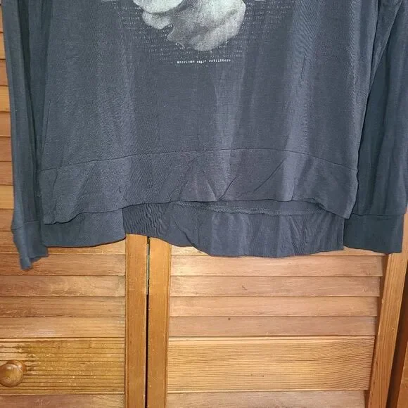 American Eagle Long Sleeve Soft & Sexy Graphic Shirt Size XS - Picture 5 of 9